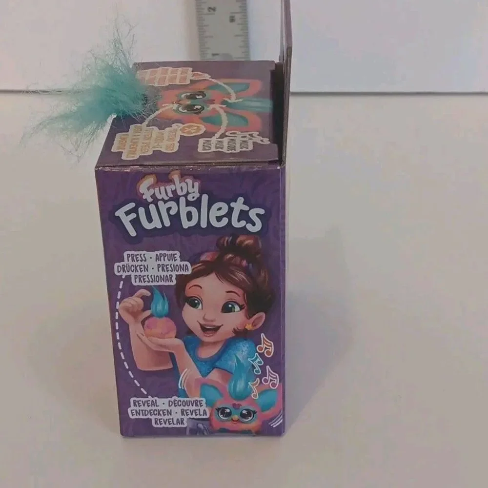 Furby Furblets Ree-Mix Electronic Singing 45+ Sounds Plush Blue Pink Hip-Hop Toy